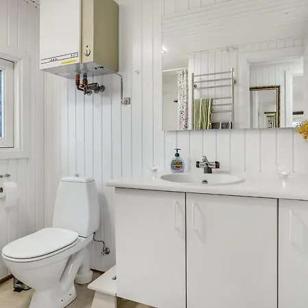 Stunning In Brenderup Fyn With Kitchen Holiday home