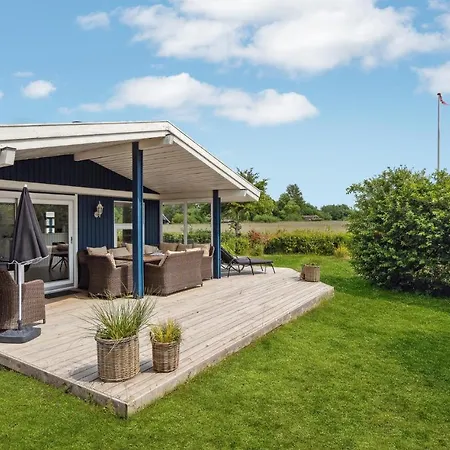 Stunning In Brenderup Fyn With Kitchen * Vedelshave