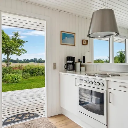 Stunning In Brenderup Fyn With Kitchen Holiday home *