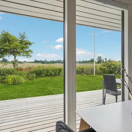 Stunning In Brenderup Fyn With Kitchen Vedelshave